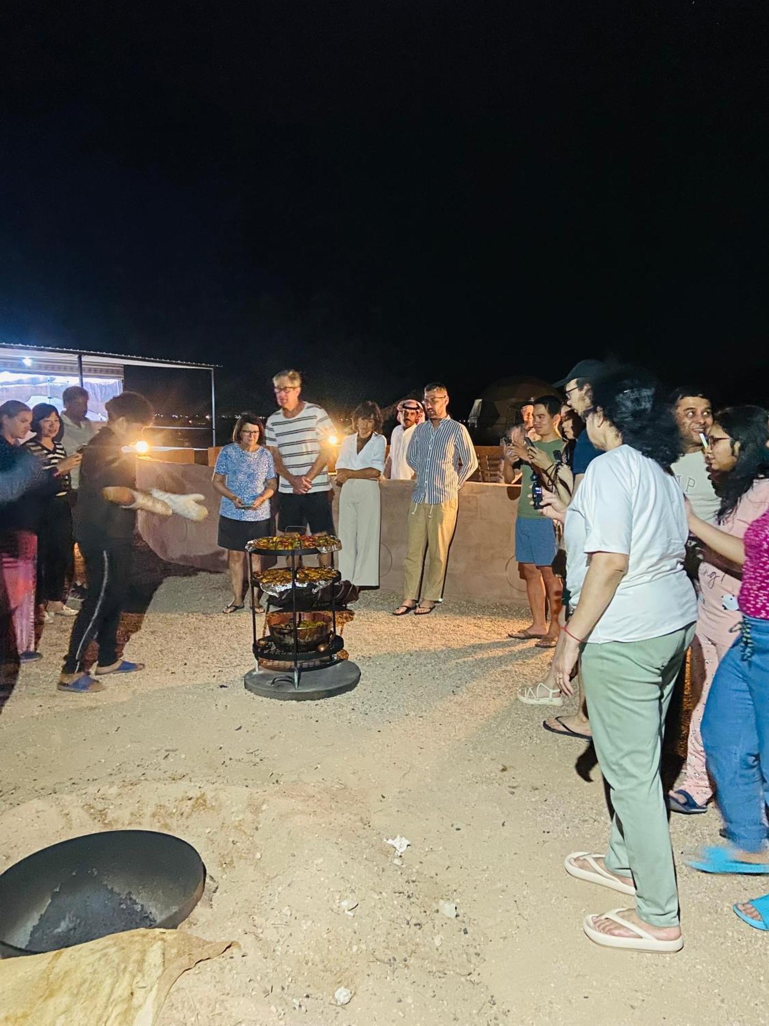 Bilal Luxury Camp Hotel Wadi Rum Bagian luar foto
