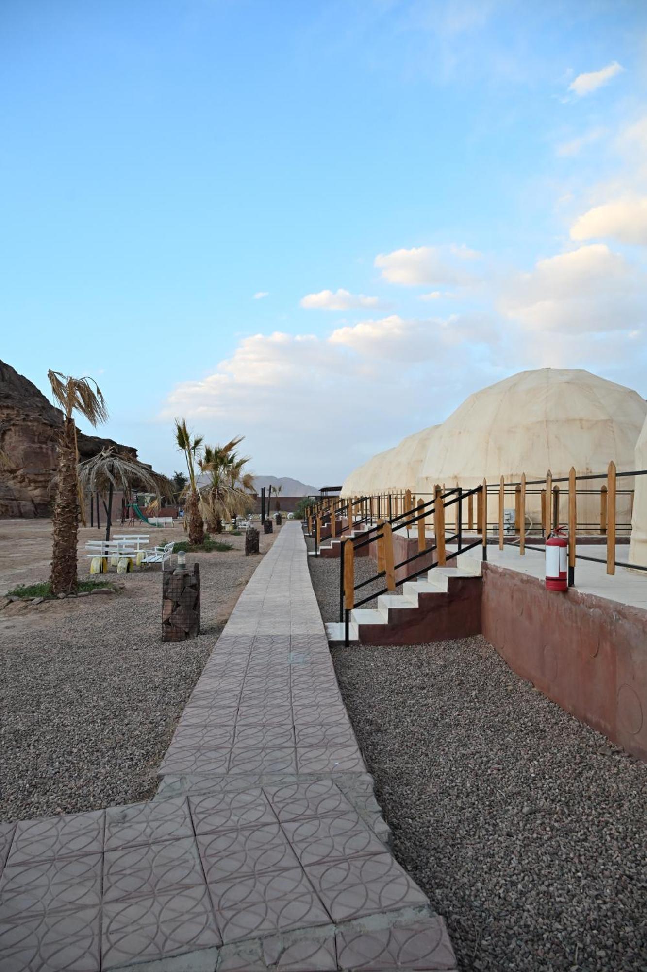 Bilal Luxury Camp Hotel Wadi Rum Bagian luar foto