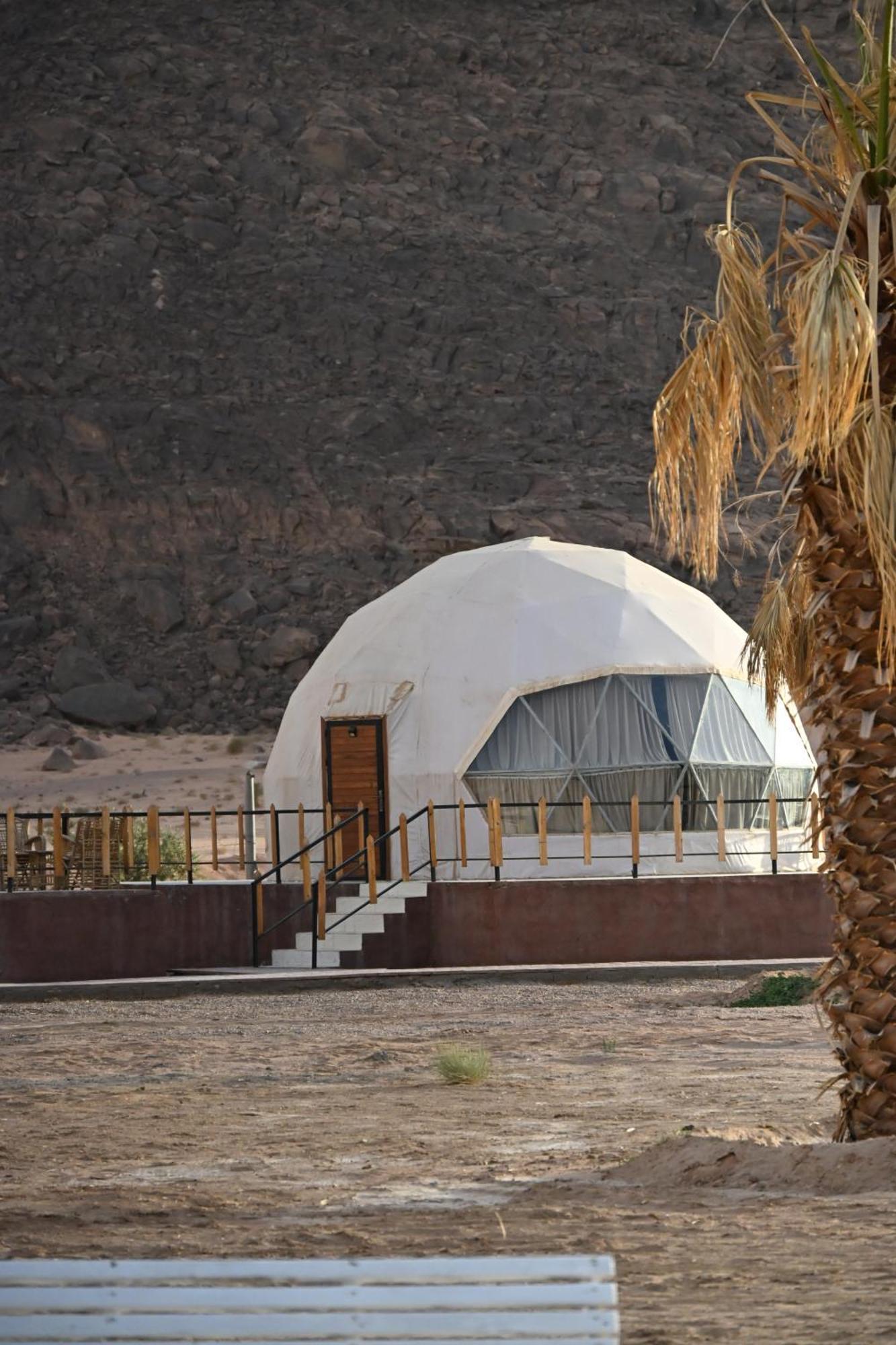 Bilal Luxury Camp Hotel Wadi Rum Bagian luar foto